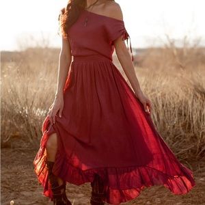 JOYFOLIE Gia dress in Mesa Rose with leather fringe belt, size small.